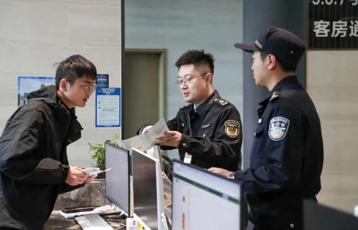 截屏2025-01-08 10.16.23.png 截屏2025-01-08 10.16.23.png